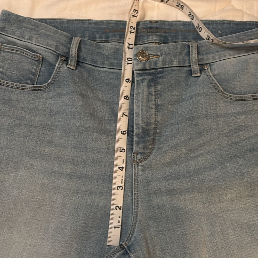 NWOT Chicos Jeans Size 12 R - Picture 4 of 8